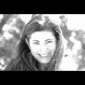 Meet your Posher, Deena